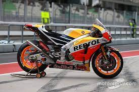 Discover the career of marc márquez from his beginnings in the enduro, to become six times world after starting in the world of bike racing with enduro and achieving the catalonia championship title in. Bike Of Marc Marquez Repsol Honda Team Motorad Motorrad