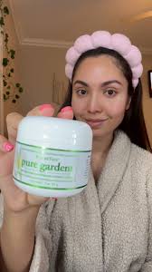 Say goodbye to injectables/fillers & hello to Pure Gardens by PureTrim!  This time-tested beauty serum is blended with 11 organic plants including  powerful organic Plant StemCells and organic ...