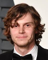 'american horror story' evan peters, denis o'hare, and finn wittrock were hilariously spooked at universal studios' halloween 'american horror story' evan peters looks like he dyed his hair red. Evan Peters Pose Wiki Fandom