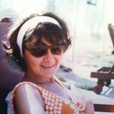 One more for Mother's Day... My mom Joyce circa 1967. 🐝