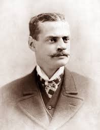 Take a trip back to New York's original Waldorf-Astoria Hotel in 1903 & see  inside this famously luxurious old hotel