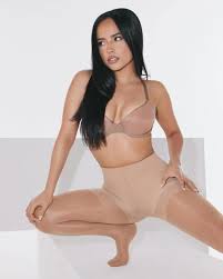 Becky G : rcelebnipvisibility