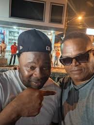 LOOK WHO IN TOWN FOR STRANDED BY THE POOL...