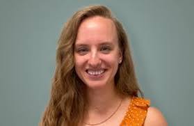 Julie Bennington's Instagram, Twitter & Facebook