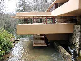 È conosciuta anche come fallingwater o casa kaufmann dal nome del suo proprietario. Casa Sulla Cascata Di Frank Lloyd Wright Vitale Ristrutturare