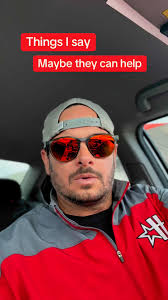 Easy swing, don't overthink it, just hit the ball! That's my latest motto  and what I tell myself before I swing. 😂 #golf #womensgolf #girlswhogolf