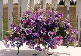 Pin By Andrea Williamson On Floral Arrangements Funeral Flower Arrangements Memorial Flowers Cemetery Flowers