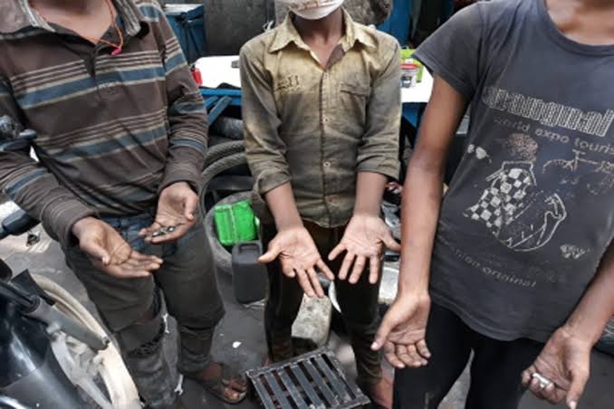 19 children rescued from alleged child labour in Delhi's Gandhi Nagar; nine factory owners apprehended