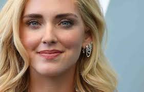 Large selection & free shipping. Chiara Ferragni Compleanno A L Andana Tenuta La Badiola Con Lei Fedez Leone E Vittoria