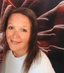 Cindy Bender's Instagram, Twitter & Facebook