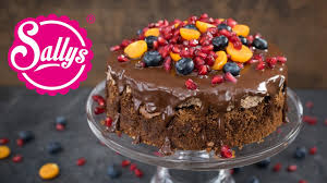 Für eine leichte schärfe und den angenehmen gaumenkitzel sorgt eine kleine menge roter chiliflocken. Brownietorte Mit Schokoladencreme Sallys Welt Youtube