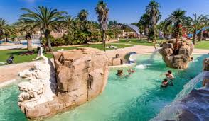 4 toboggans, 2 piscines chauffées dont 1 intérieure et un bassin de nage au spa; Camping La Sirene 5 Etoiles Argeles Sur Mer Toocamp