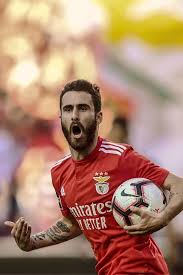 Created with pictures to gif maker. Pin De Nicole Em Slbenfica Fotografia De Futebol Sport Lisboa E Benfica Benfica Wallpaper