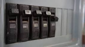 10 Signs a Circuit Breaker Needs to Be Replaced | Horizon