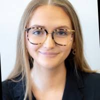 3700+ "Elle To" profiles