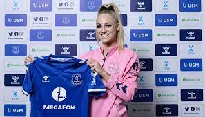 Alisha lehmann (born 21 january 1999) is a swiss footballer who plays as a forward for west ham united of the english fa wsl. Nationalspielerin Alisha Lehmann Wechselt Den Klub