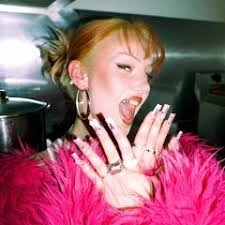 Savannah Suarez's Instagram, Twitter & Facebook