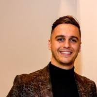 Giles Brooks's Instagram, Twitter & Facebook