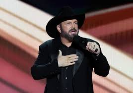 Garth Brooks: Biography, Country Music Legend, Singer-Songwriter
