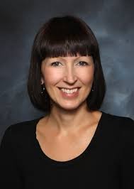 Danielle Linden's Instagram, Twitter & Facebook