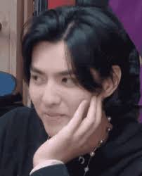 Последние твиты от kris wu (@kriswu). Kris Wu Gifs Tenor