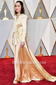 Dakota johnson y jamie dornan presentando el premio a mejor diseño de producción en los oscars 2017.copyright: Buy Dakota Johnson Dresses For Sale Shop Dakota Johnson Red Carpet Outfits For Less Thecelebritydresses