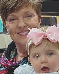 Callie Knowles's Instagram, Twitter & Facebook