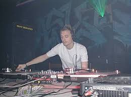 High contrast (hospital records) b2b dj fresh (breakbeat kaos) @ piano v bass quest mix (03.02.2016). Dj Fresh Wikipedia