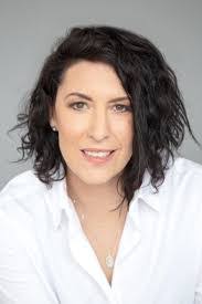 Tracy Murdoch's Instagram, Twitter & Facebook