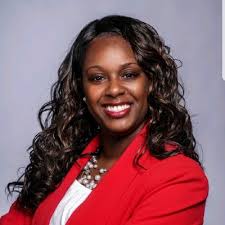 Melanie Storey advocates for financial aid administrators at Department of  Education hearing