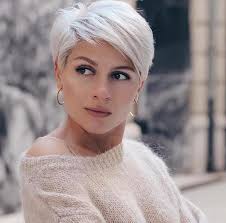 I consigli per scegliere il taglio adatto, e . Capelli Bianchi E Tagli Moderni A Cui Ispirarsi Archzine It