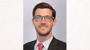 Get to know Orthopaedic Surgeon Dr. Michael Hellman, who serves patients in  Lee's Summit, Missouri.