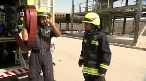 طرحت المديرية العامة للدفاع المدني عدداً من الوظائف الشاغرة تتضمن رتبة عريف لخريجي دبلوم الجامعية المتوسطة أوالتقنية أو ما يعادلها في تخصص تقنيات الإنترنت الويب، برمجيات الحاسب، شبكات الحاسب، أنظمة الشبكات، صيانة. ÙÙŠ Ø®Ø§Ø·Ø±ÙŠ Ø§Ù„Ø­Ù„Ù‚Ø© Ø±Ù‚Ù… 2 Ø§Ù„Ø¬Ù…Ø¹Ø© 10 04 2015 Youtube