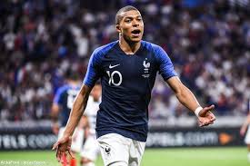 قدم لاعب المنتخب الفرنسي، كيليان مبابي اعتذاره لجماهير منتخب بلاده بعد إهدار ركلة ترجيحية أقصت فرنسا من دور الـ16 لكأس أمم أوروبا أمام سويسرا، واصفا الحزن بـالهائل. Ù…Ø¨Ø§Ø¨ÙŠ ÙŠÙÙˆØ² Ø¨Ø¬Ø§Ø¦Ø²Ø© Ø§ÙØ¶Ù„ Ù„Ø§Ø¹Ø¨ Ø®Ù„Ø§Ù„ Ù…Ø¨Ø§Ø±Ø§Ø© ÙØ±Ù†Ø³Ø§ Ø§Ù…Ø§Ù… Ø§Ù„Ø¨ÙŠØ±Ùˆ