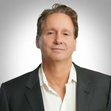 Steven Schnur's Instagram, Twitter & Facebook