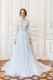 Robe De Mariee Bleu Cape Avec Tailles A La Main De Soie Et Blue Wedding Dresses Designer Wedding Dresses Wedding Dresses Unique