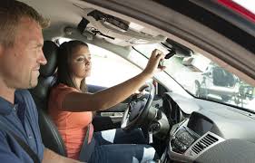 Proba teoretica se sutine pe calculator si consta in rezolvarea unui chestionar de cunoastere a regulilor de circulatie ce contine 26 de intrebari. Noi Reguli Pentru ObÈ›inerea Permisului Auto PoÈ›i Da Examenul Practic De Mai Multe Ori DacÄƒ Ai Trecut De Proba TeoreticÄƒ Automarket