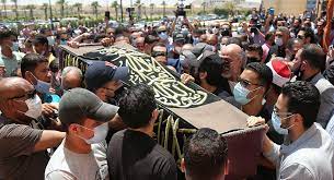 ونفت المصادر خبر وفاة سمير غانم قبل قليل المتداول على المنصات الاجتماعية، لافتة إلى أن الفنان البالغ من العمر 84 عاما تم نقله إلى مستشفى مصري في منطقة المهندسين. Ø±Ø§Ù…ÙŠ Ø±Ø¶ÙˆØ§Ù† ÙŠØ±ÙˆÙŠ Ù…ÙˆÙ‚ÙØ§ ØºØ±ÙŠØ¨Ø§ ÙˆÙ‚Ø¹ Ø£Ø«Ù†Ø§Ø¡ Ù…Ø±ÙˆØ± Ù†Ø¹Ø´ Ø³Ù…ÙŠØ± ØºØ§Ù†Ù… ÙÙŠØ¯ÙŠÙˆ Sputnik Arabic