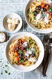 Pasta Alla Puttanesca Kleines Kulinarium Rezept Nudel Rezepte Lebensmittel Essen Orientalische Rezepte