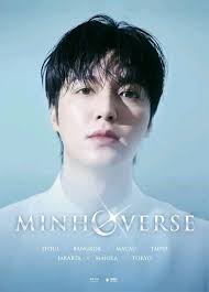 Lee minho private added a new photo.