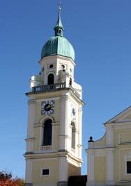 Peter ein pontifikalamt hielt, hinterließ er der kirche eine prunkstola, welche bis heute im besitz der pfarrei ist. Kirchturm Der St Josephskirche Bild Von Pfarrei St Joseph Munchen Tripadvisor
