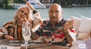 The celebrity is living a luxury lifestyle. El Chapo S Beauty Queen Wife Emma Coronel Aispuro Appears On Vh1 Reality Show Cartel Crew Express Digest