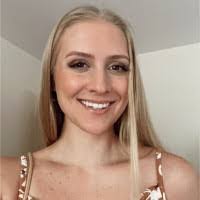 Amanda Beatty's Instagram, Twitter & Facebook