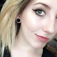 Amber Ruttenberg's Instagram, Twitter & Facebook