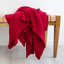 The lomao throw blanket is machine washable and can be tumble dried on a low setting. Buy Knitted Red Throw Blanket 130x150cm Online Simply Cushions