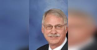 Dan Arnett's Instagram, Twitter & Facebook