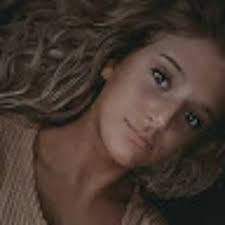 Stream Deanna Schroeder music