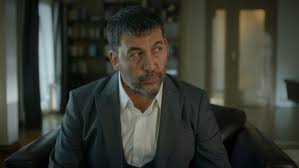 Jun 29, 2021 · yağmur tanrısevsin, 2013 yılındagüneşi beklerken adlı dizide başrollerini emre kınay, hande doğandemir, kerem bursin ile paylaştı. Emre Kinay Koronaviruse Yakalandi