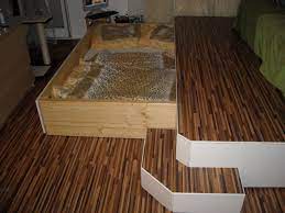 Ein podest mit eingelassenem bett ist eine weitere möglichkeit, das schlafzimmer originell zu gestalten. Podest Mit Bett Bauanleitung Zum Selberbauen 1 2 Do Com Deine Heimwerker Community