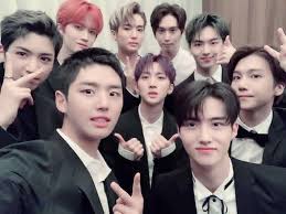 The group has 10 members: Pentagon President Intro Halsyeon Pentagon Kpop Koreanstars Asianmalestars Kpopboygroup Pentagon Kpop Kino Pentagon Jinho Pentagon Japanesestars Chinesestars Vingle Interest Network
